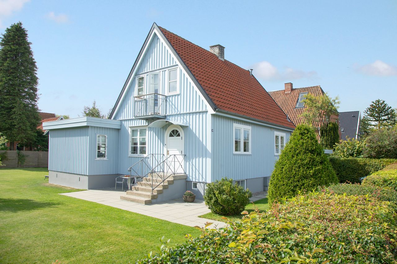 image 01